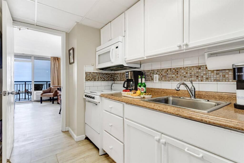 Ready Set And Relax, Oceanfront Suite W Jetted Tub! B 1134 Мертл-Біч Екстер'єр фото